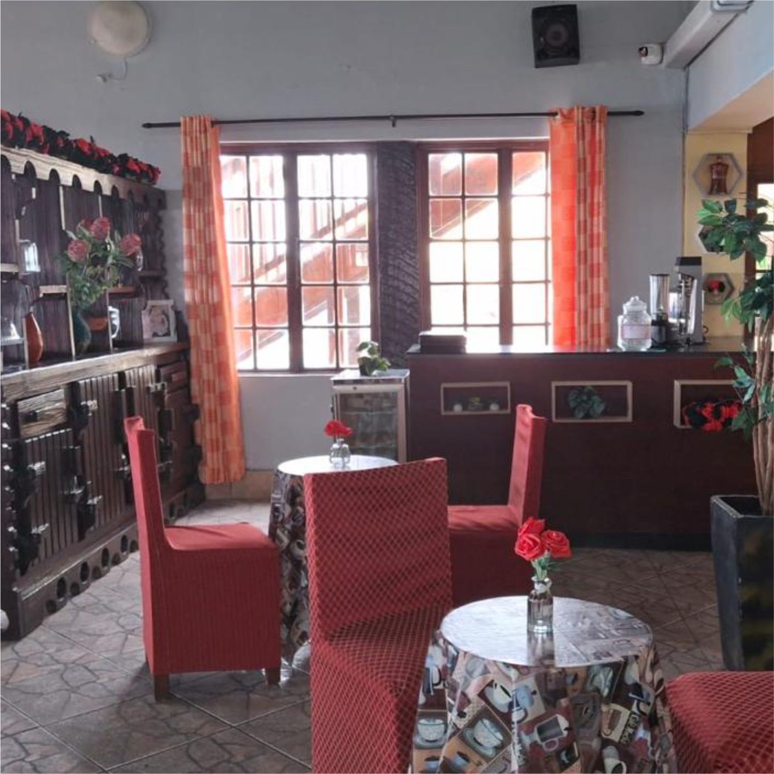 sportweni-accommodation-hillbillion-estate-01