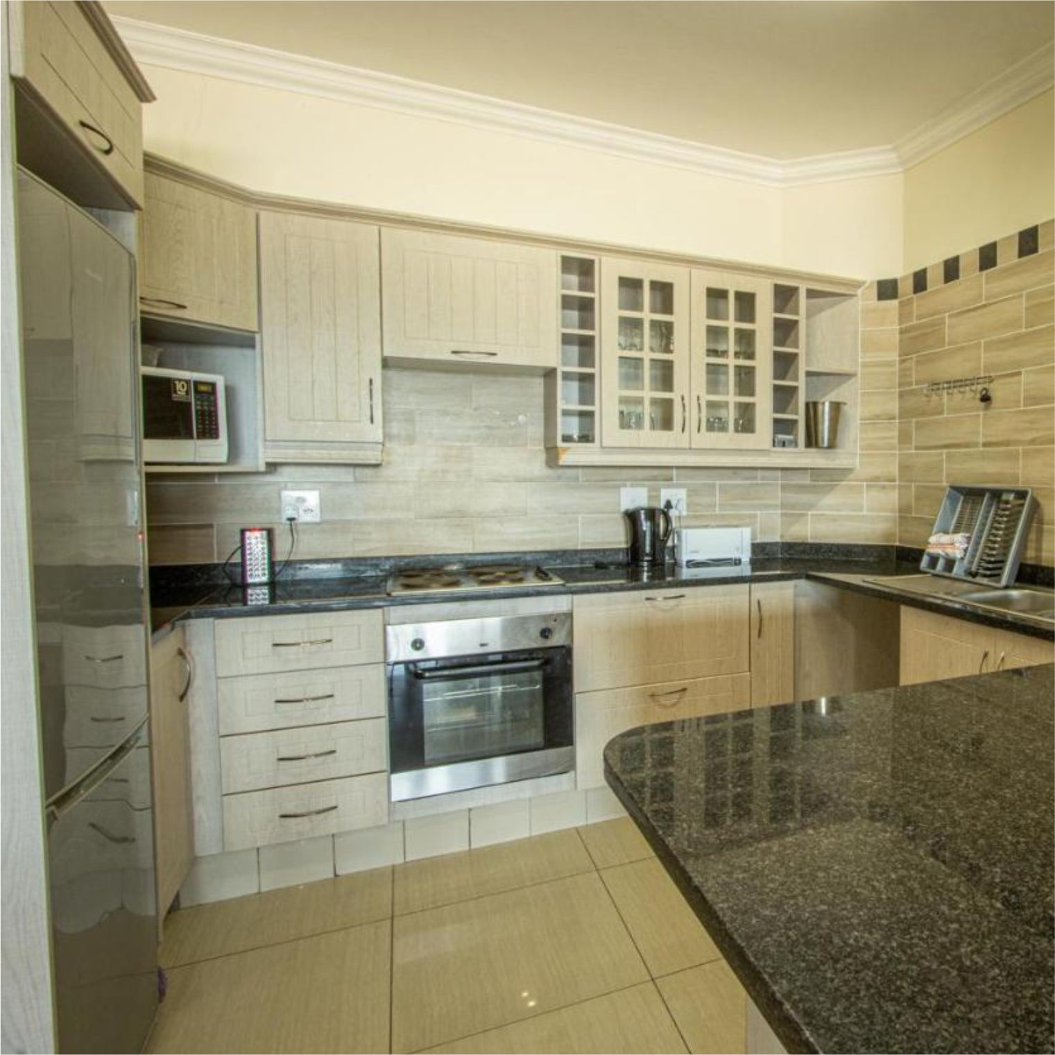 sportweni-accommodation-saints-view-resort-12