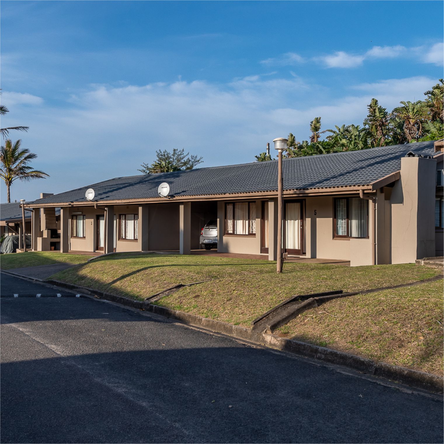 sportweni-accommodation-the-palm-01