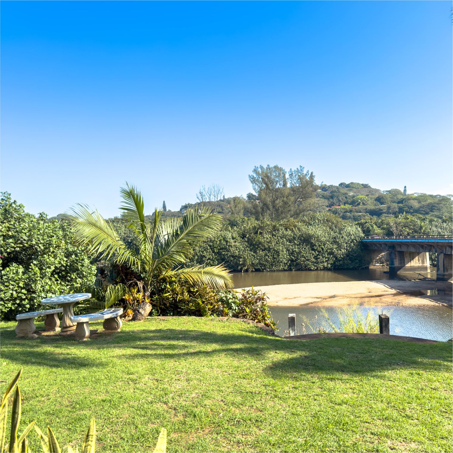 sportweni-accommodation-tweni-waterfront-guest-lodge-06